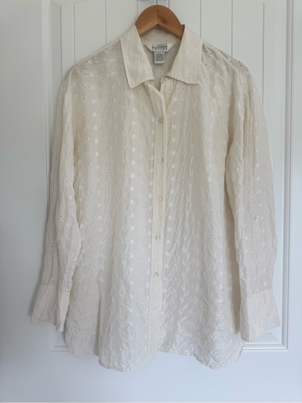 Allison Taylor Silk Blouse Large White Eyelet Embroidered Button Down Shirt Vtg